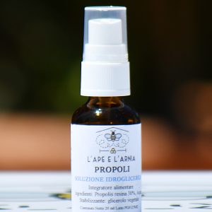 Alcohol-free propolis spray